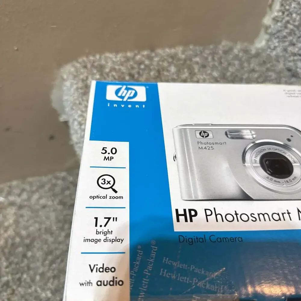 HP Photosmart M425 Digital Camera